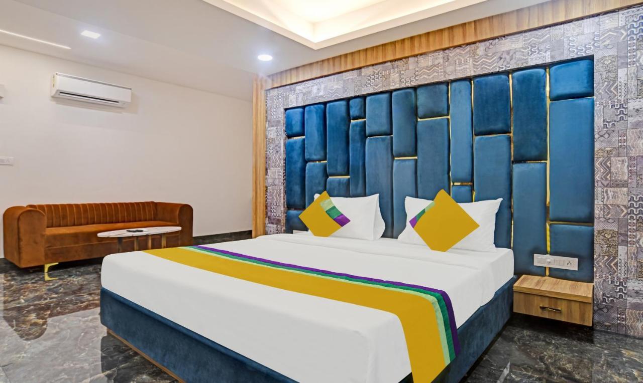 Itsy Hotels Phoenix Indore Exterior photo